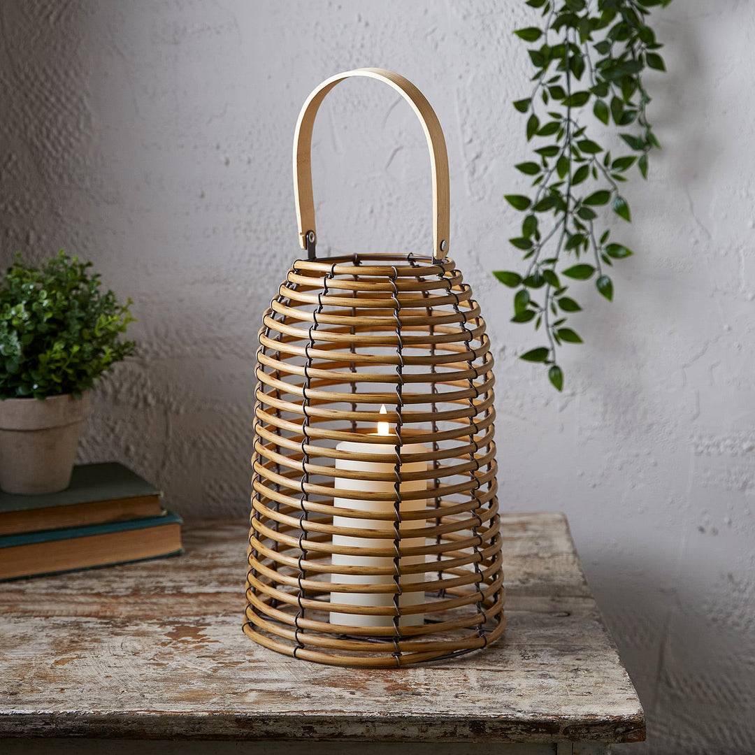 Lanterne de Jardin en Rotin Tressé avec Bougie
