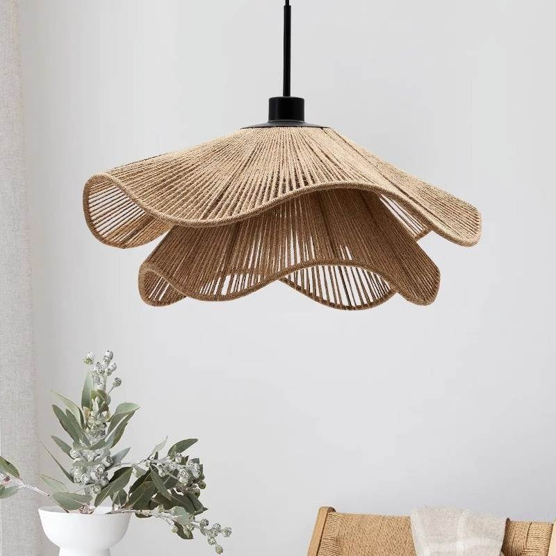 PailleLustre™ – Suspension Rétro au Tressage Naturel