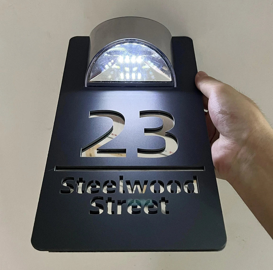 SolarGlow™ Plaque – Panneau Solaire Personnalisé Gravé