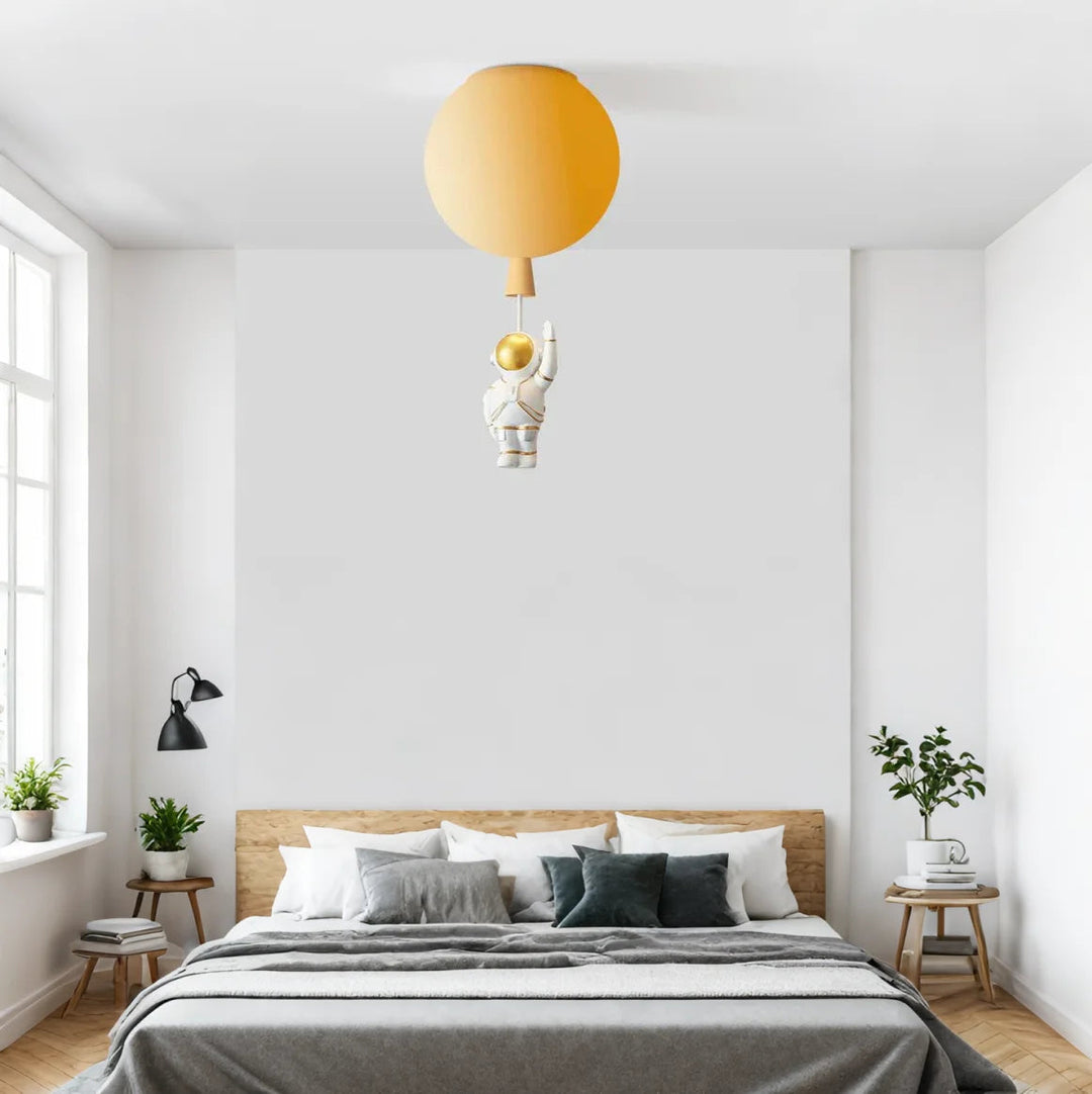 GalaxiLight™ – Éclairage Astronaute Suspendu avec LED