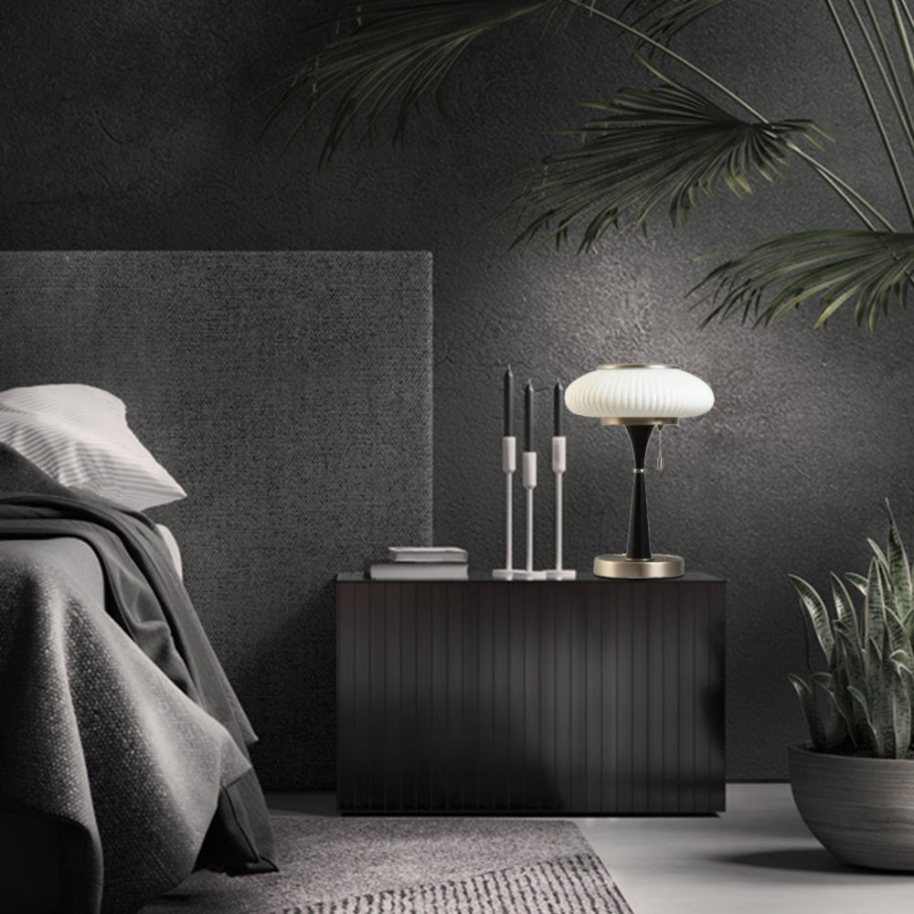 MatsuChic™ – Lampe de Table Élégante Inspirée du Matsutake