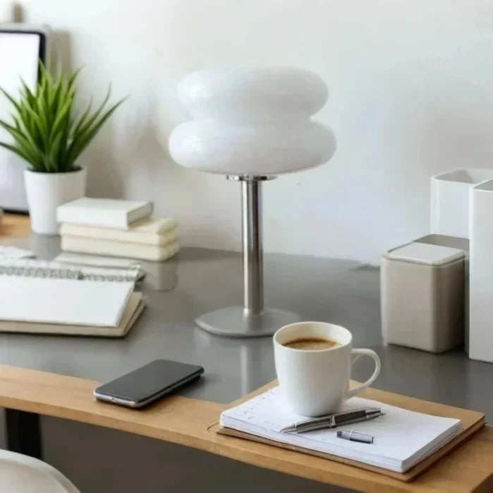 VerreDélice™ – Lampe de Table Chic au Charme Sucré