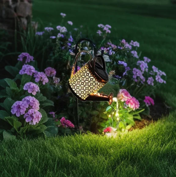 MagiLume™ – Lampe Extérieure Solaire au Style Féérique