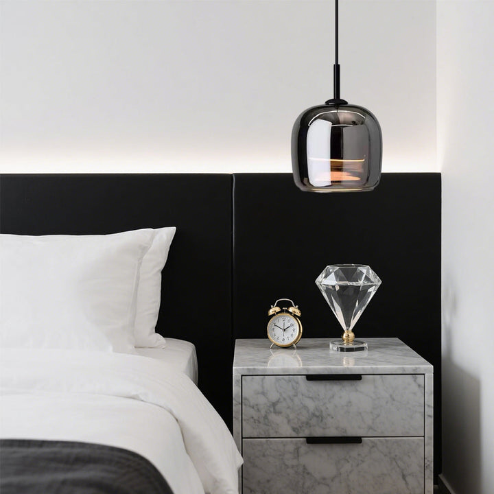 NoctaLumi™ – Lampe Pendante Sombre au Design Raffiné