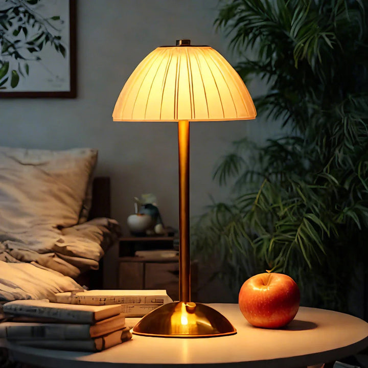 CristalLux™ – Lampe Métal Design Épuré