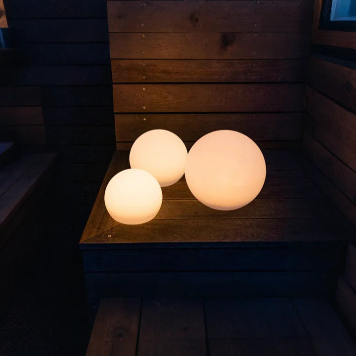 OrbiLume™ – Bulle de Lumière Solaire pour Extérieur
