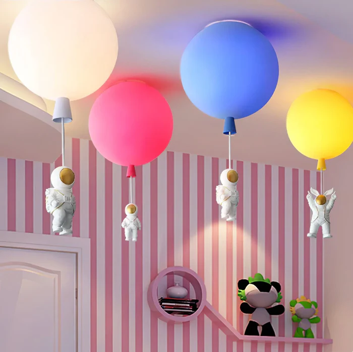 GalaxiLight™ – Éclairage Astronaute Suspendu avec LED
