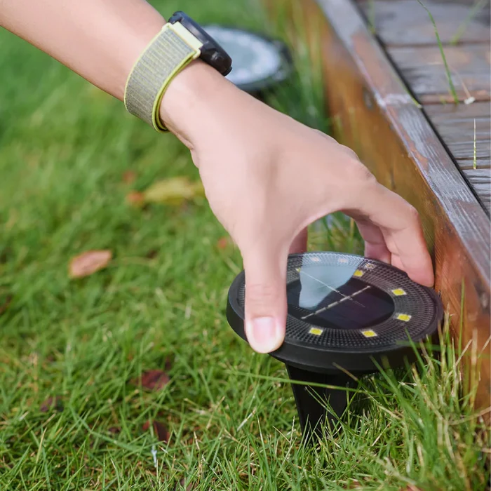 MétéoLumi™ – Lampes Solaires Étanches et Performantes
