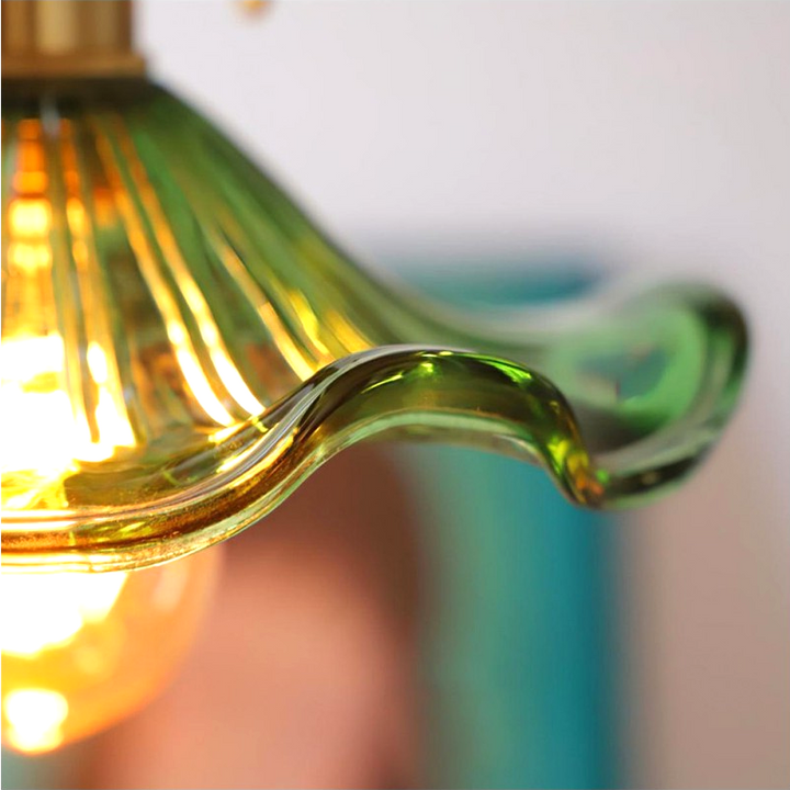 HibiLustre™ – Luminaire Pétale au Style Rétro