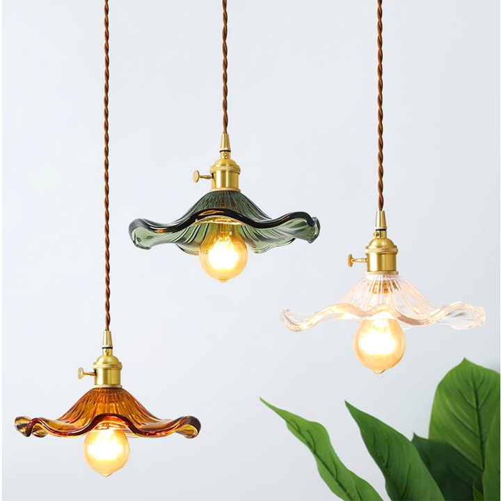 HibiLustre™ – Luminaire Pétale au Style Rétro
