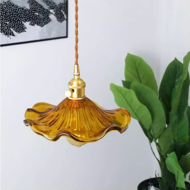 HibiLustre™ – Luminaire Pétale au Style Rétro