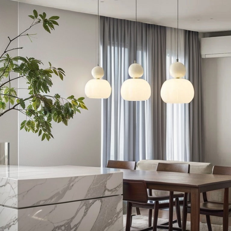 LumiCrème™ – Suspension Douce Inspirée de l’Art Déco