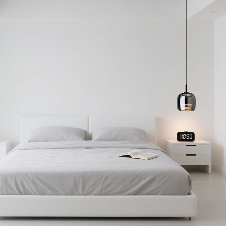 NoctaLumi™ – Lampe Pendante Sombre au Design Raffiné