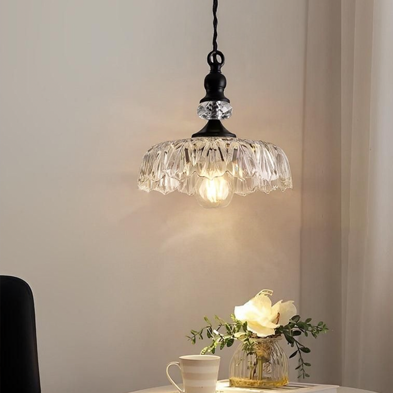 ÉclatFleur™ – Lampe Suspendue Florale et Raffinée