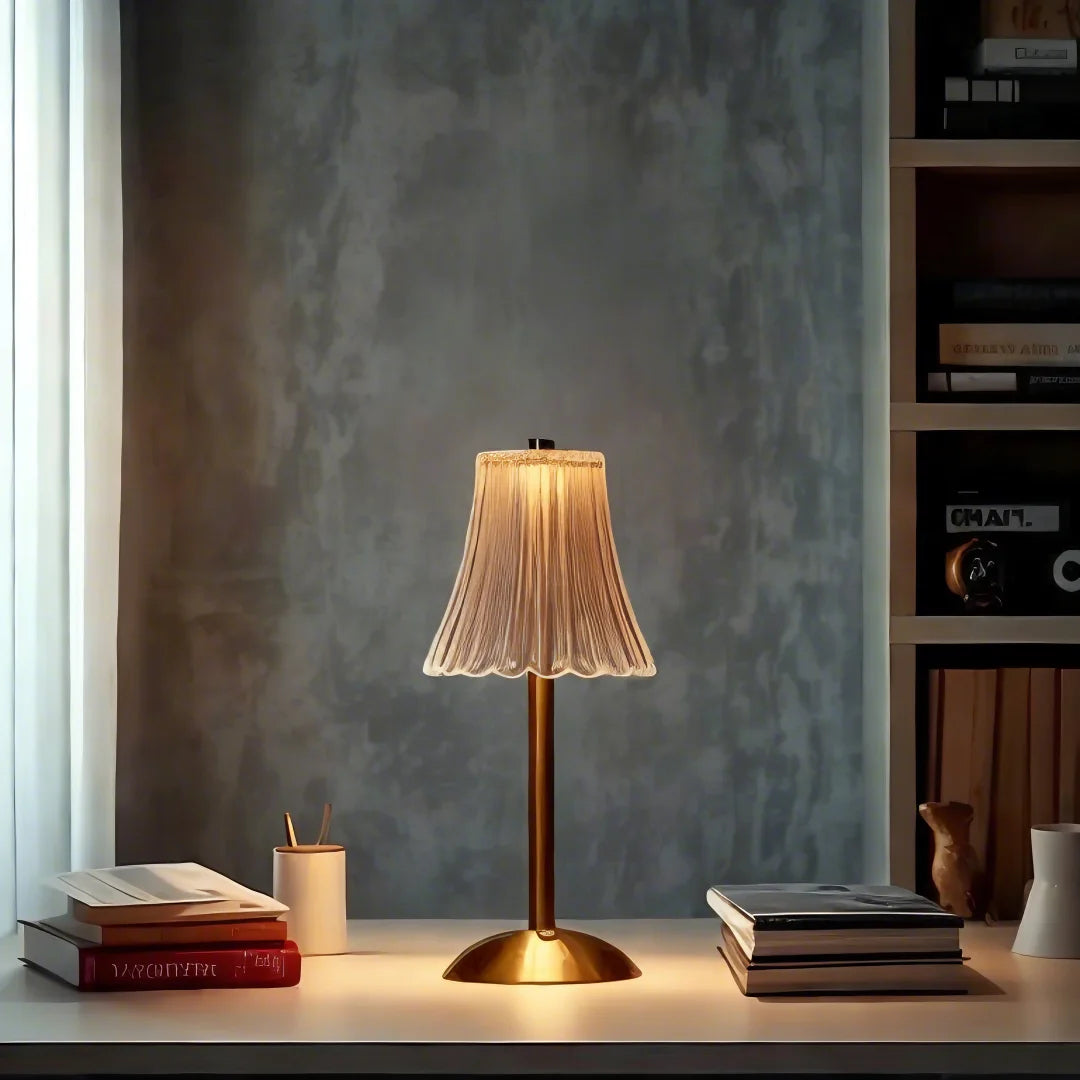CristalLux™ – Lampe Métal Design Épuré