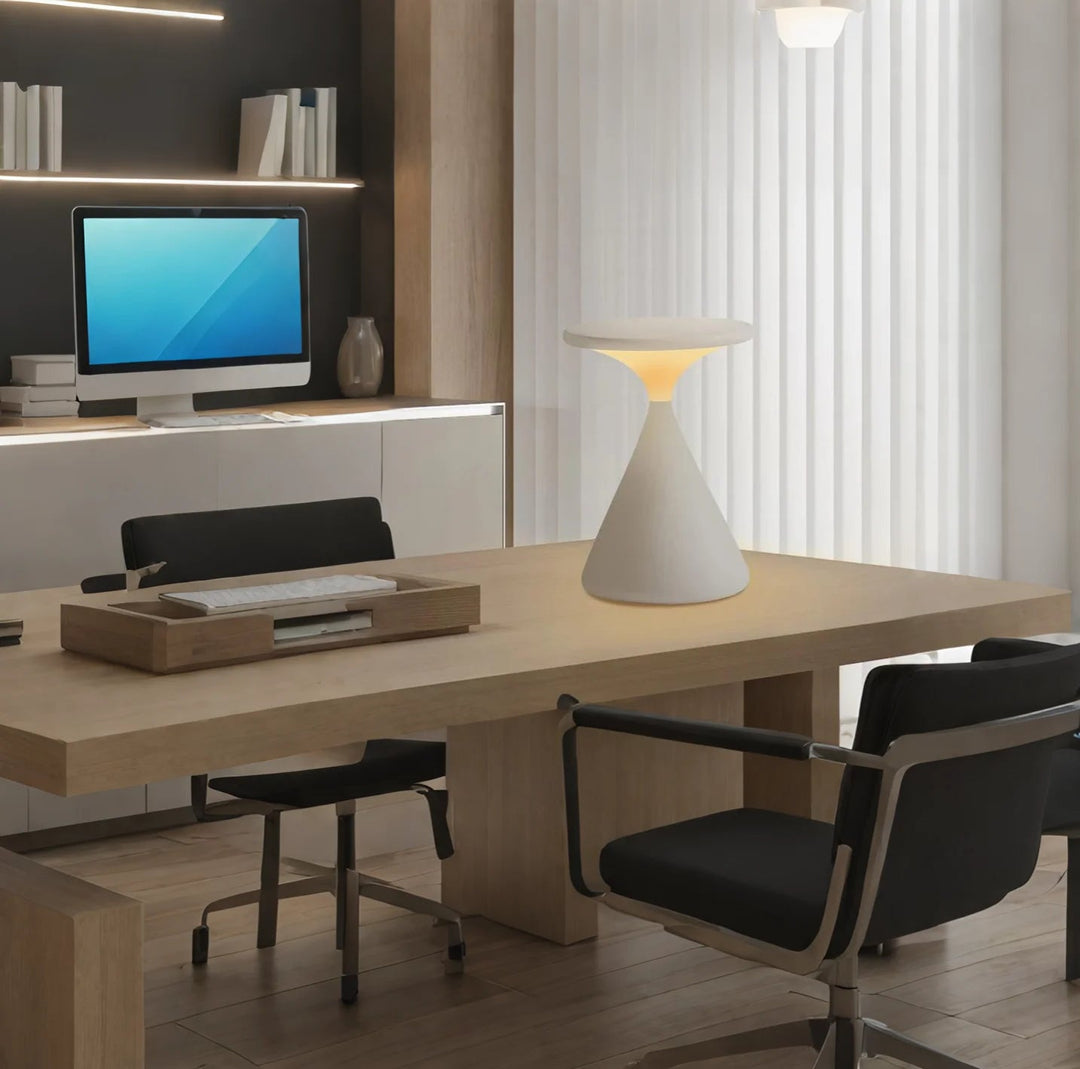 ÉclatSablier™ – Lampe de Table Sculpturale et Élégante