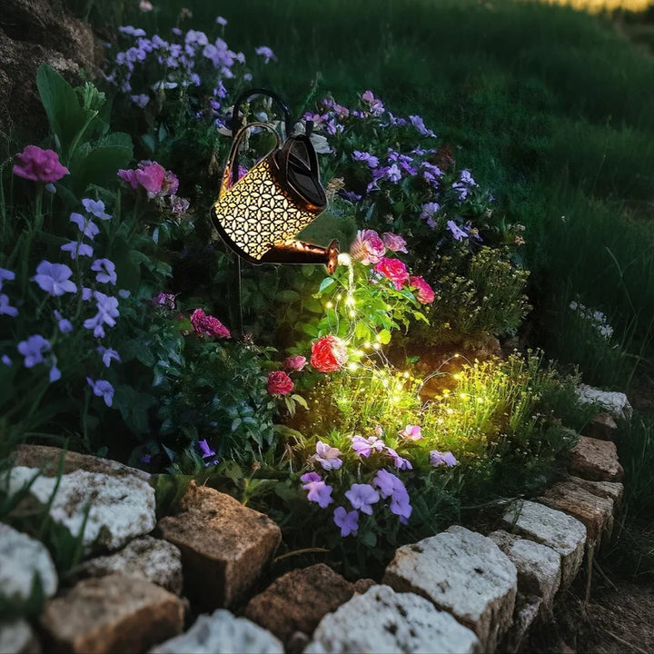 MagiLume™ – Lampe Extérieure Solaire au Style Féérique