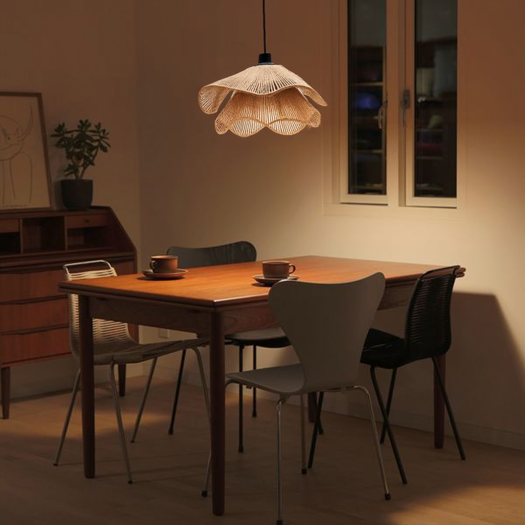 PailleLustre™ – Suspension Rétro au Tressage Naturel