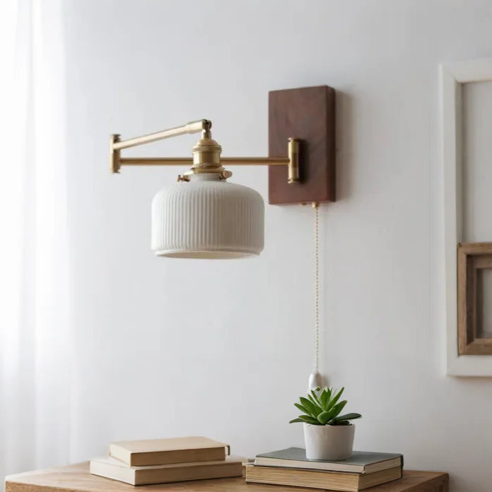 ÉcoAngle™ – Applique Orientable en Bois Naturel