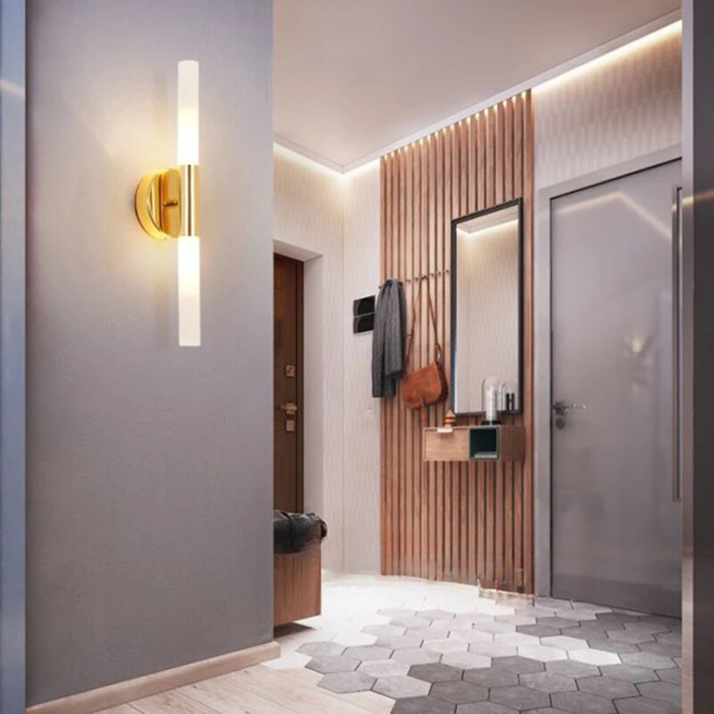 LineaMetal™ – Applique Murale Design en Métal Brossé