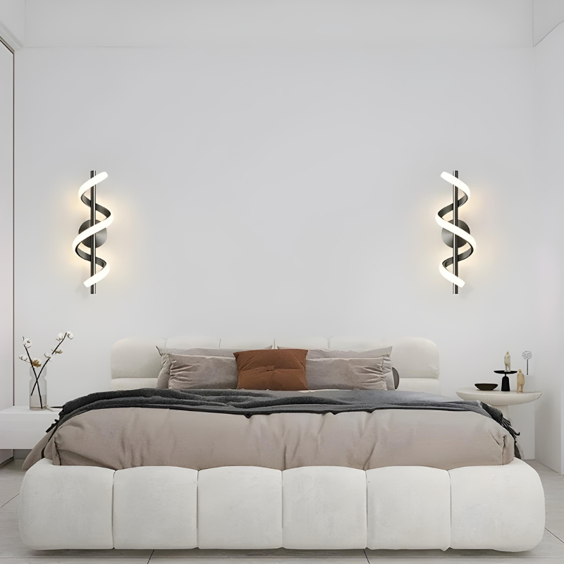 GoldLine™ – Applique Murale Moderne aux Finitions Élégantes