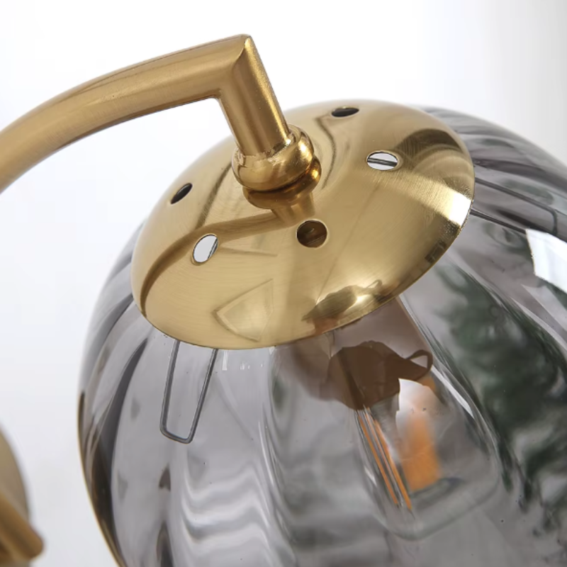 NordiVerre™ – Applique Murale Élégante à Effet Vitrail