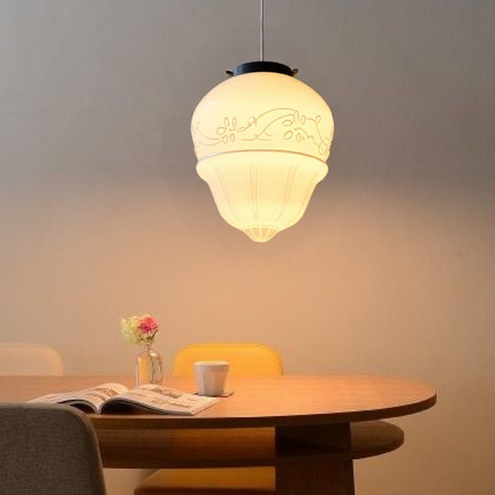 BrumeLumi™ – Suspension Élégante au Charme Rétro