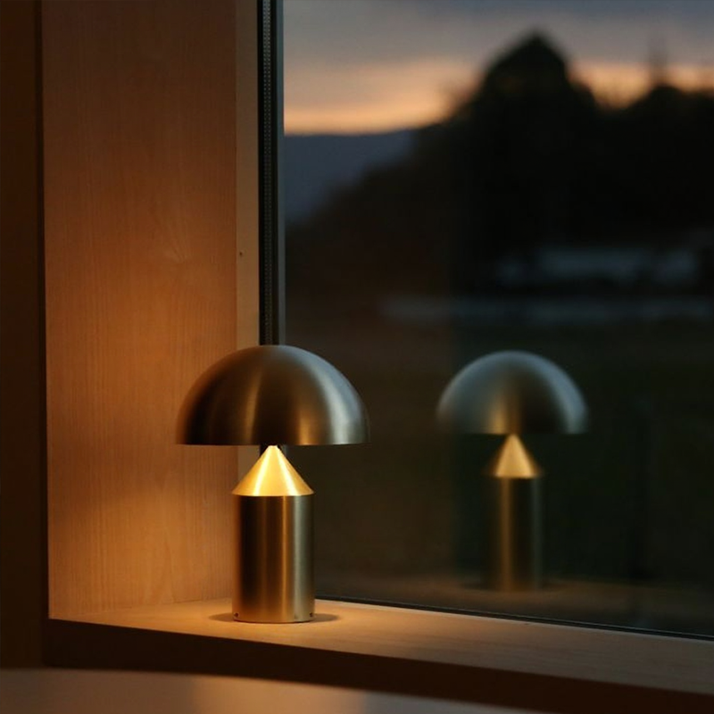 MétalFusion™ – Lampe de Table Créative en Métal