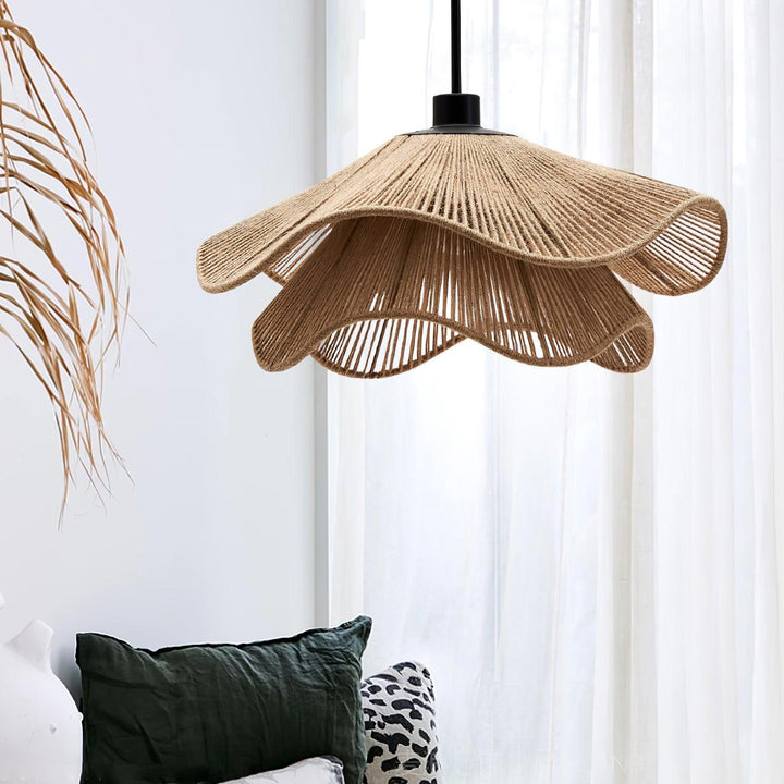 PailleLustre™ – Suspension Rétro au Tressage Naturel