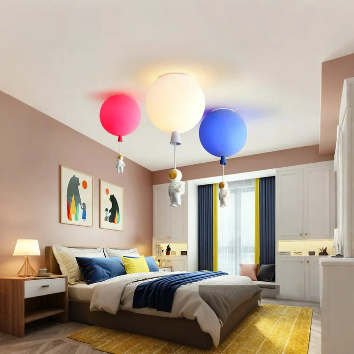 GalaxiLight™ – Éclairage Astronaute Suspendu avec LED