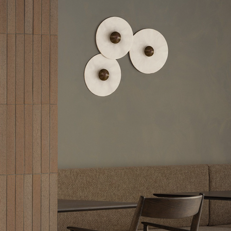 ÉpureBlanche™ – Applique Albâtre au Design Circulaire
