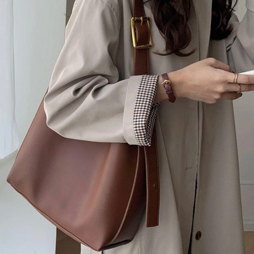 NuitBelle™ – Sac Noir Polyvalent au Style Raffiné