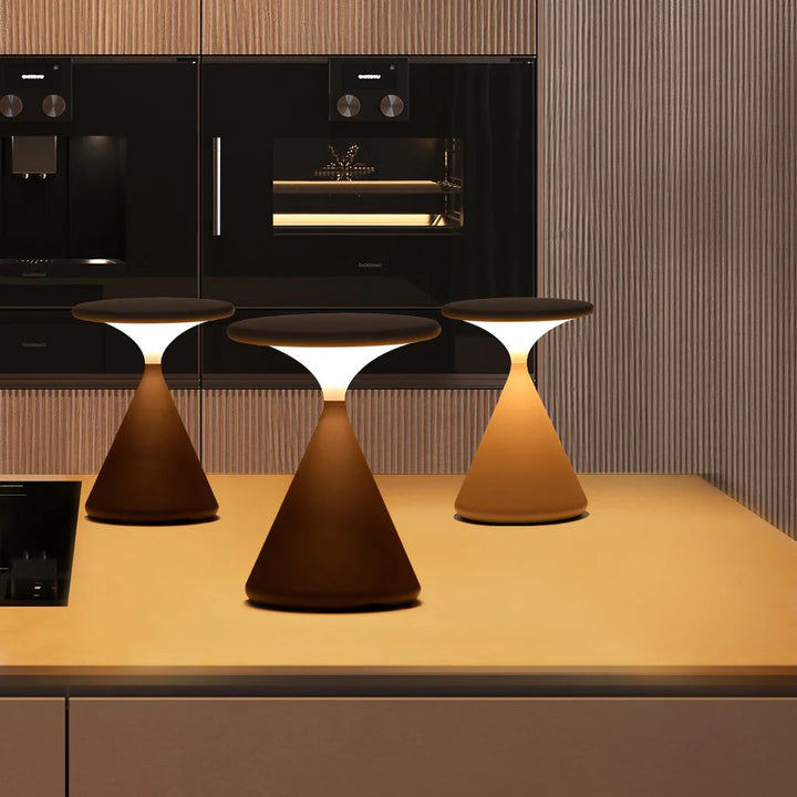 ÉclatSablier™ – Lampe de Table Sculpturale et Élégante