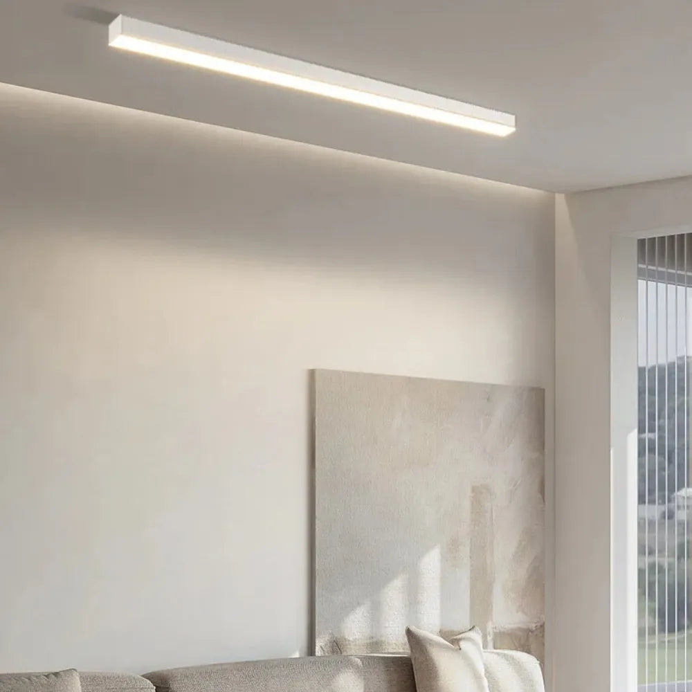 LinéaLux™ – Plafonnier Long Minimaliste et Moderne