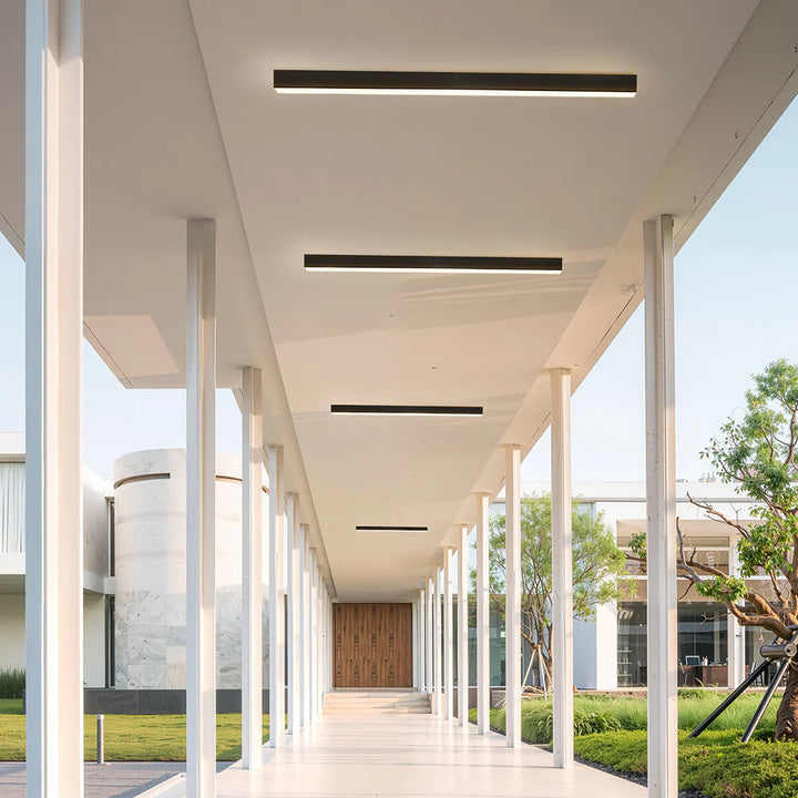 LinéaLux™ – Plafonnier Long Minimaliste et Moderne