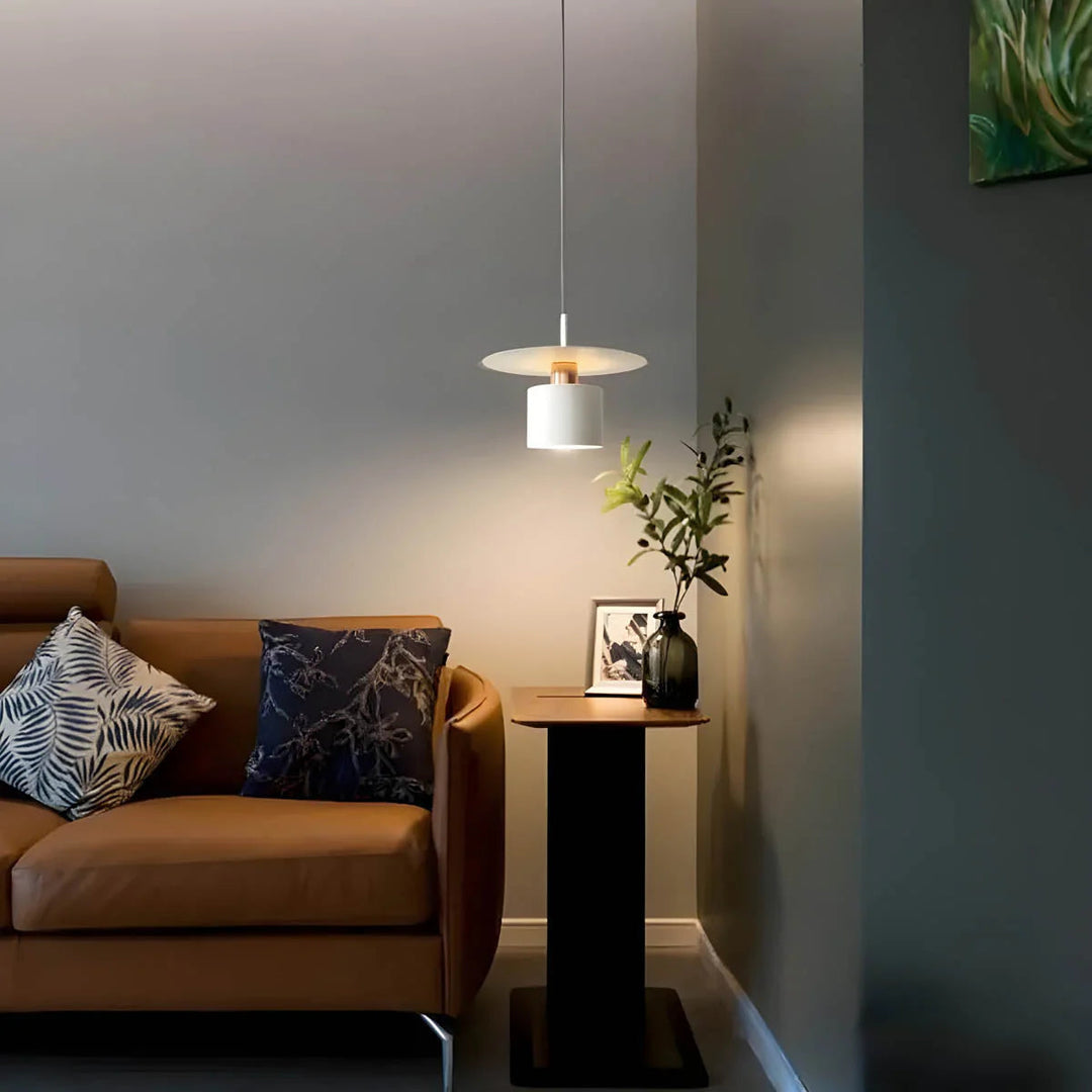 ÉclatMod™ – Suspension Stylée à l’Allure Moderne