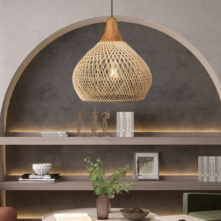 RattaLuxe™ – Lustre Vintage en Rotin Tressé