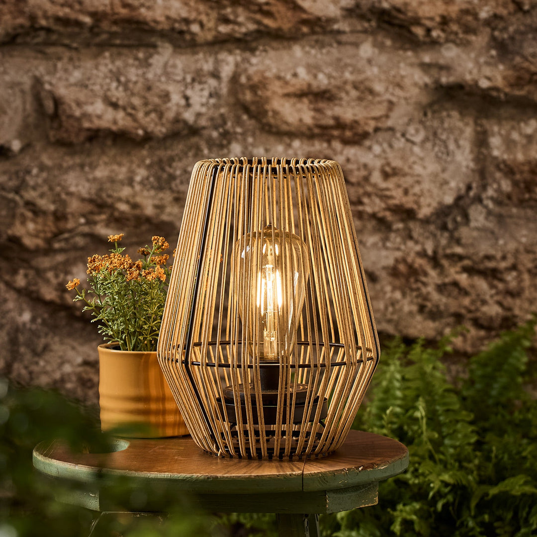 Soléa™ – Lanterne de Table Solaire Style Rotin