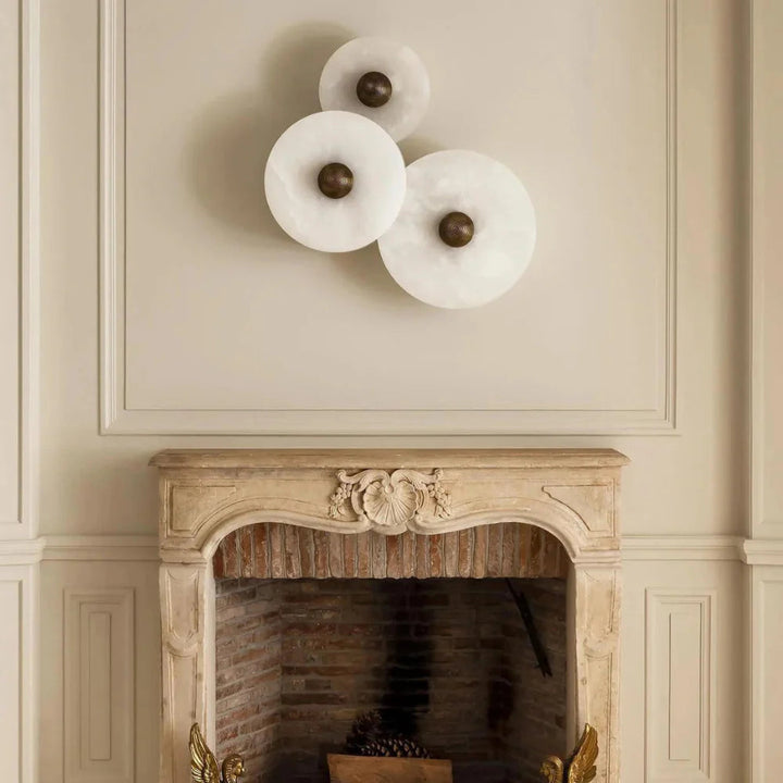 ÉpureBlanche™ – Applique Albâtre au Design Circulaire