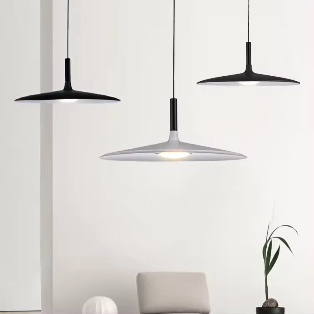 LumiGrandeur™ – Suspension Moderne et Raffinée