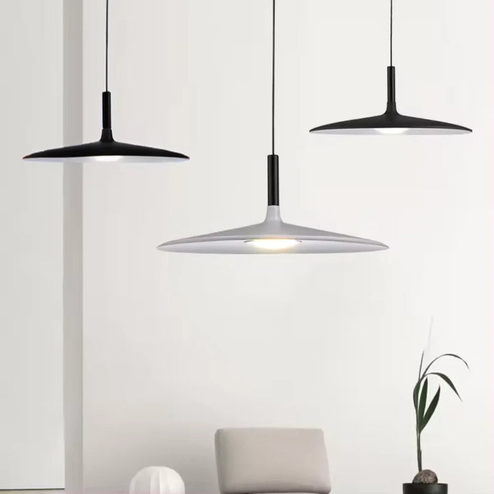 LumiGrandeur™ – Suspension Moderne et Raffinée