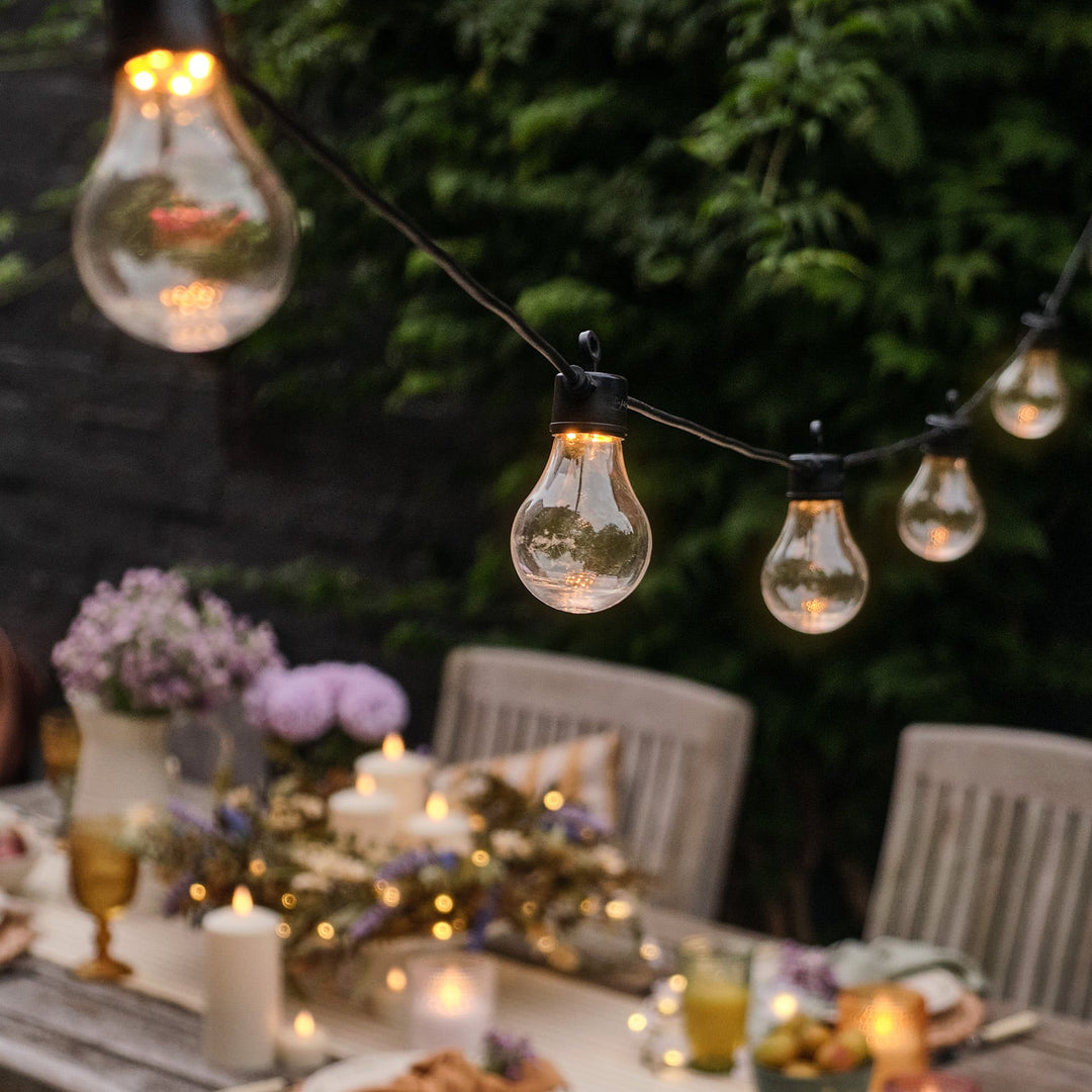 Core Connect Guirlande 30m – 60 Ampoules LED Blanc Chaud, Câble Noir Raccordable