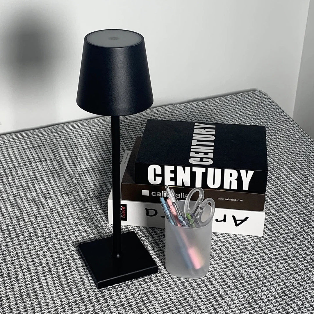 ToucheLumi™ – Lampe de Table LED à l’Allure Moderne