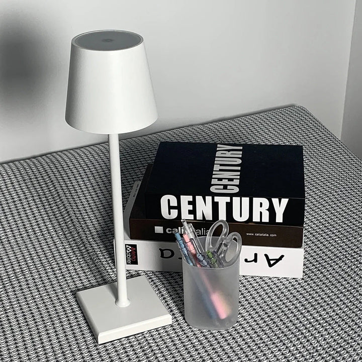 ToucheLumi™ – Lampe de Table LED à l’Allure Moderne