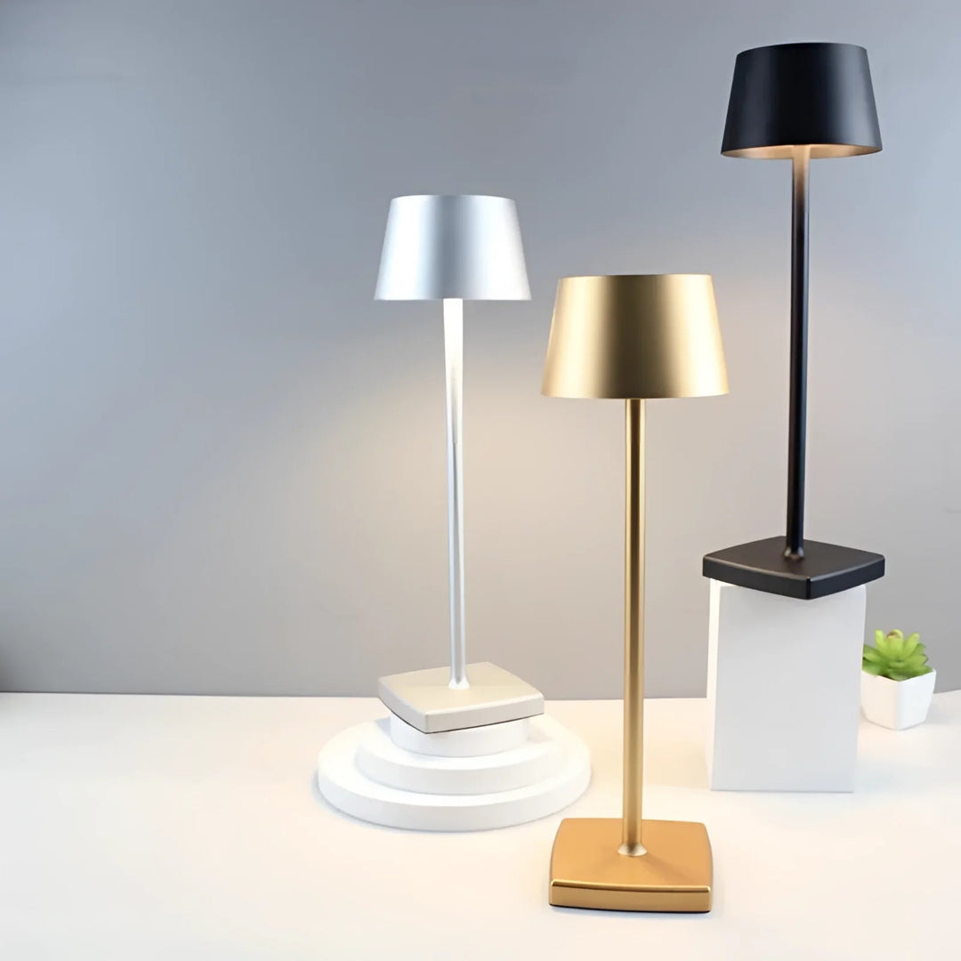 ToucheLumi™ – Lampe de Table LED à l’Allure Moderne