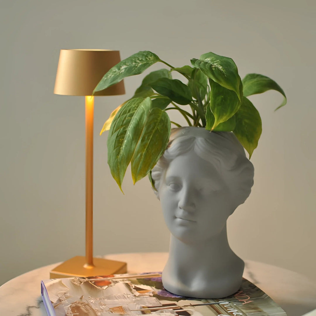 ToucheLumi™ – Lampe de Table LED à l’Allure Moderne