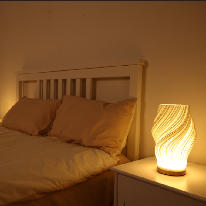 LumaWave™ – Lampe Élégante à Lumière Personnalisable