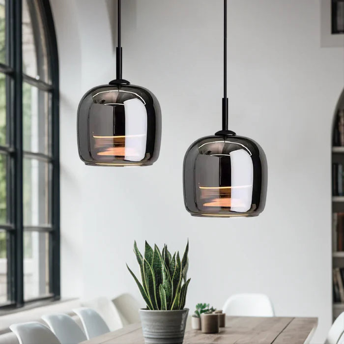 NoctaLumi™ – Lampe Pendante Sombre au Design Raffiné