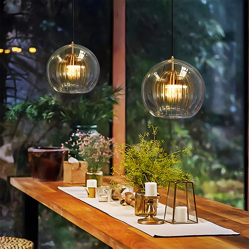 Sphéria™ – Suspension en Verre Soufflé Chic et Moderne