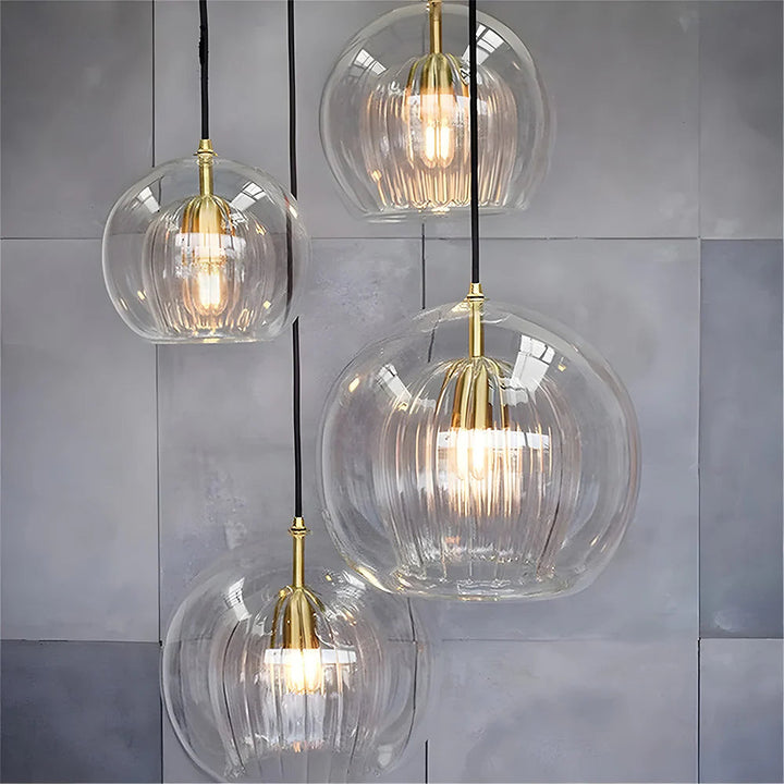 Sphéria™ – Suspension en Verre Soufflé Chic et Moderne